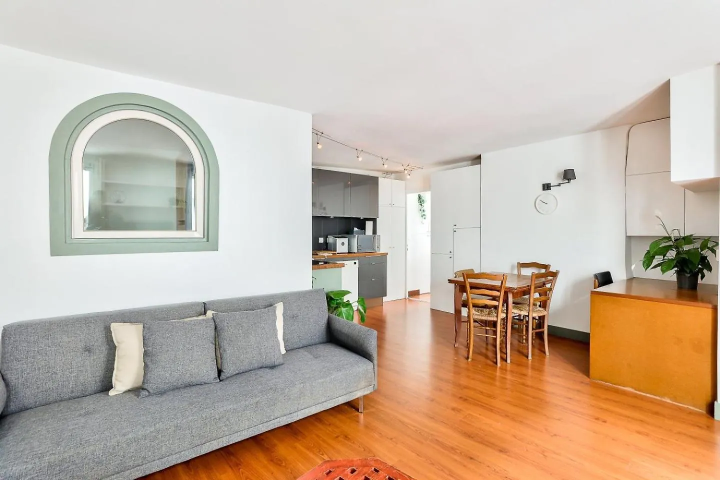Charming 1Br Flat Near Gare De L'Est & Canal Saint-Martin Apartment Paris